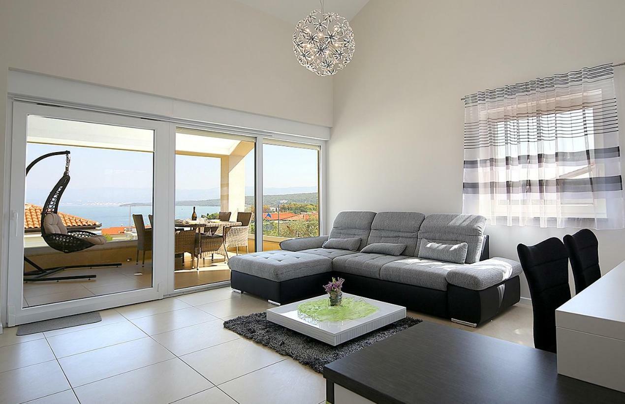Apartment Porpo Malinska Ngoại thất bức ảnh